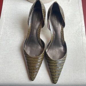 Ann Taylor pumps